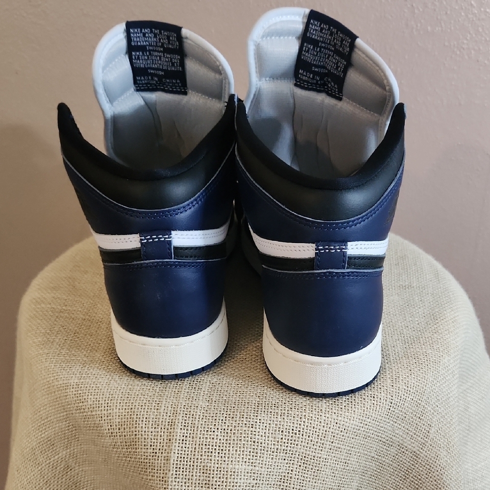 Nike 1985 Air Jordan 1 Navy and White High-Top Sneakers 7 Youth - Picture 5 of 6